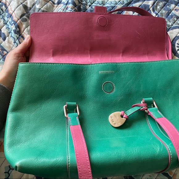 Dooney and Bourke heart buckle bag - Picture 12 of 16